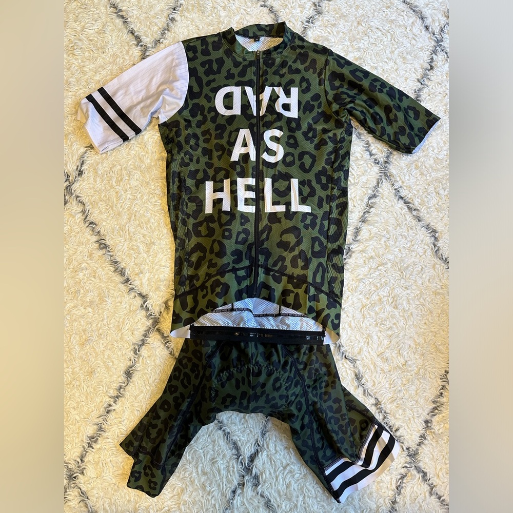 Cycling Kit Green Leopard